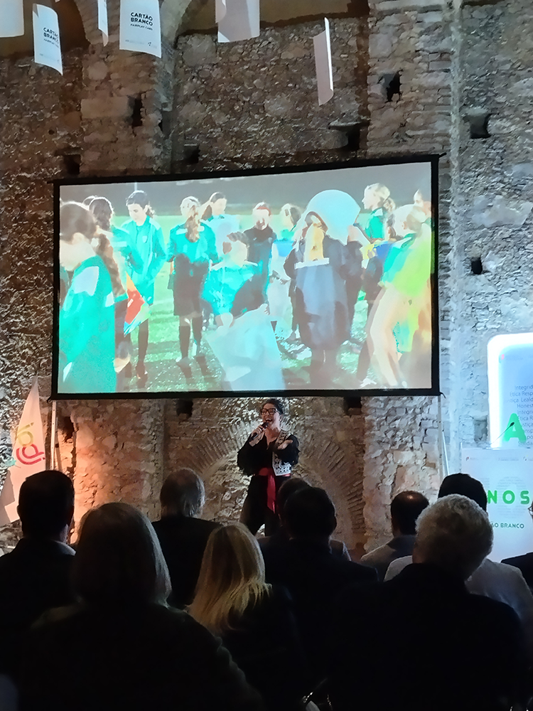 IPDJ Celebra 10 anos de Cartão Branco