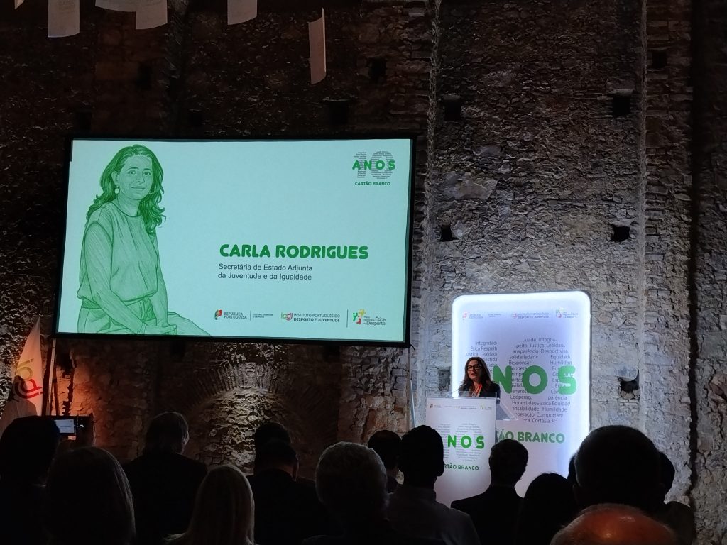 IPDJ Celebra 10 anos de Cartão Branco