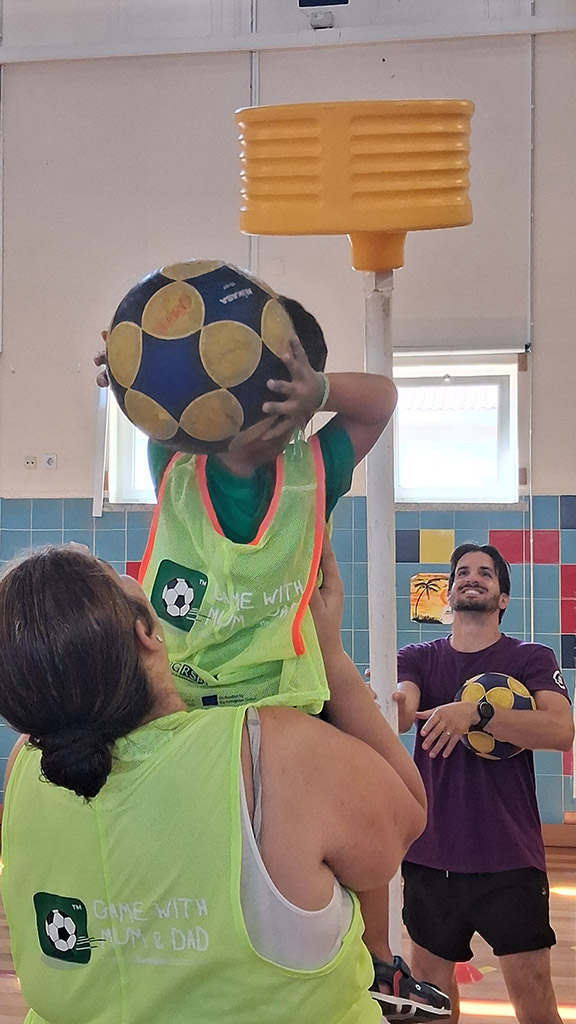 Corfebol aproxima pais e filhos no Estabelecimento Prisional de Paços de Ferreira